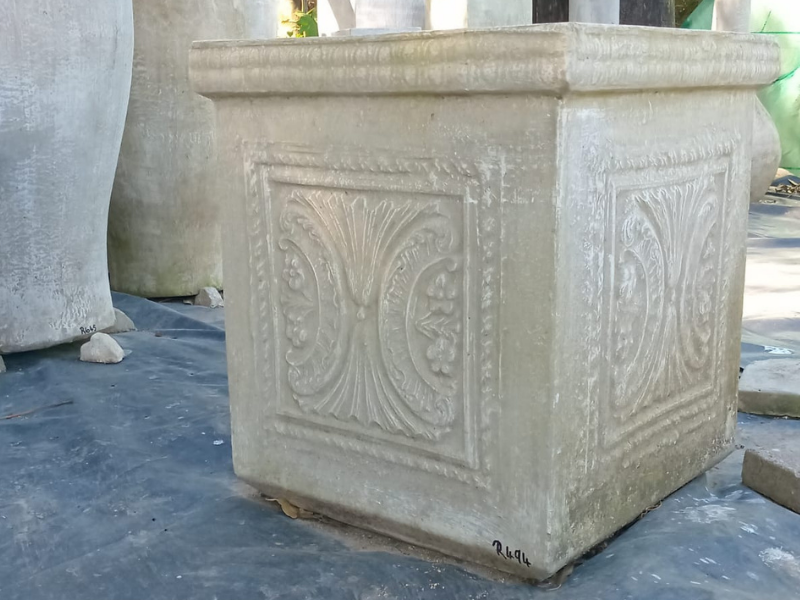 Pots and planters